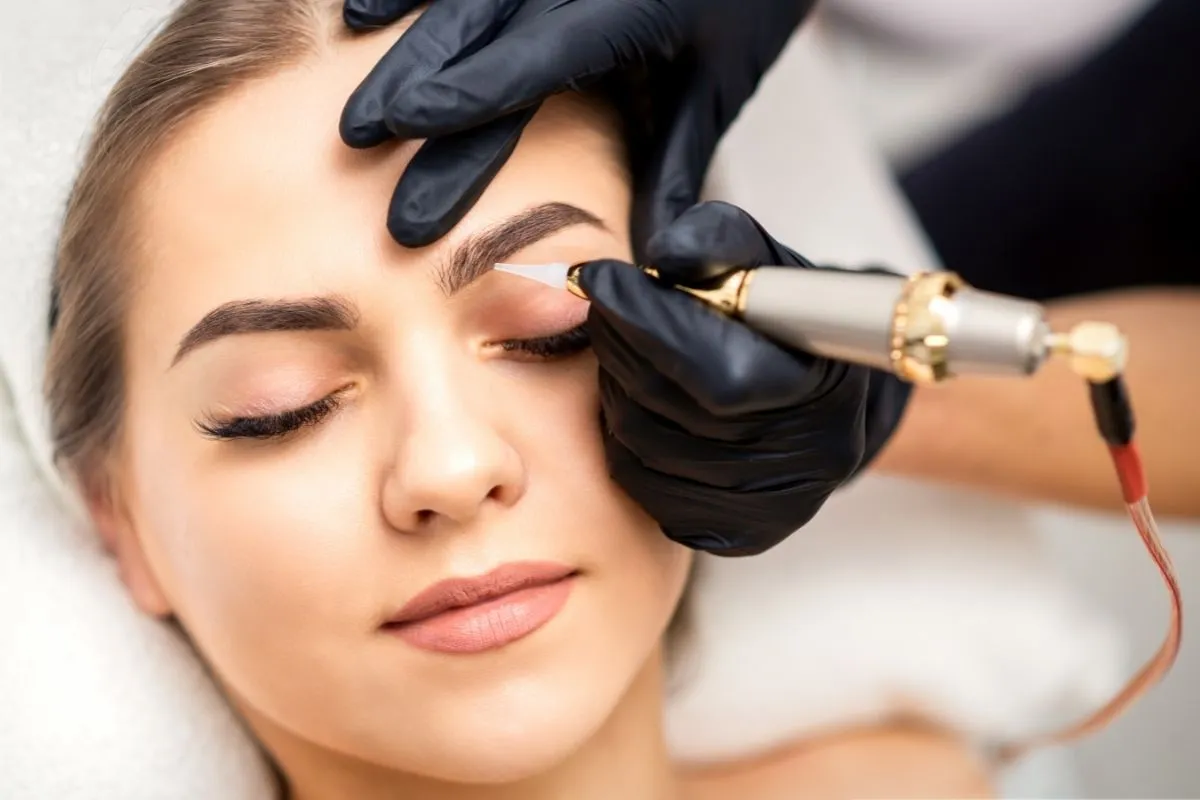 What is Eyebrow Tinting?
